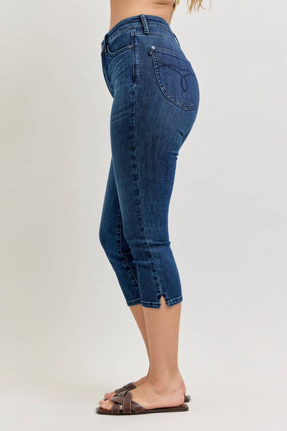 Judy Blue HW T.C. Capri w/ Shield Back Pkts